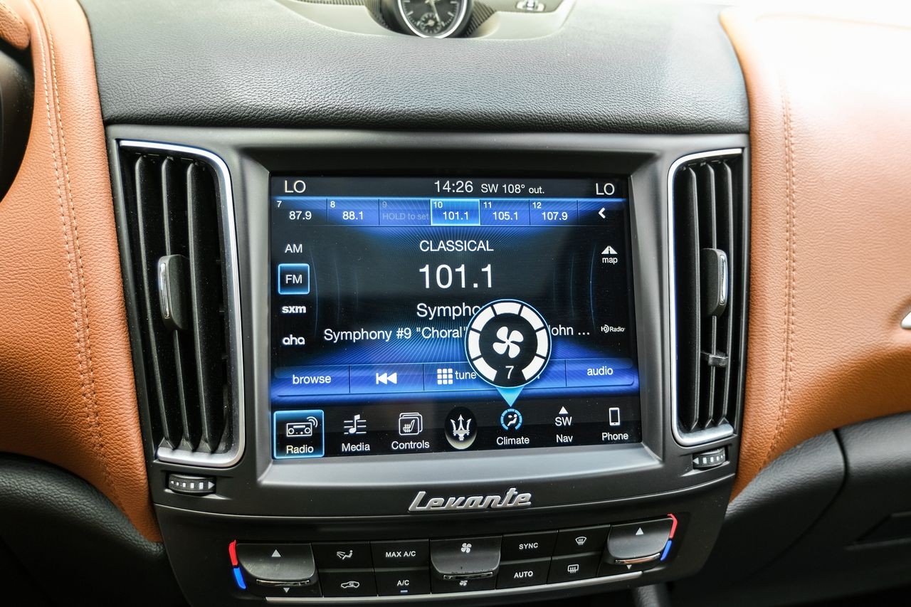 Maserati Levante Vehicle Main Gallery Image 29