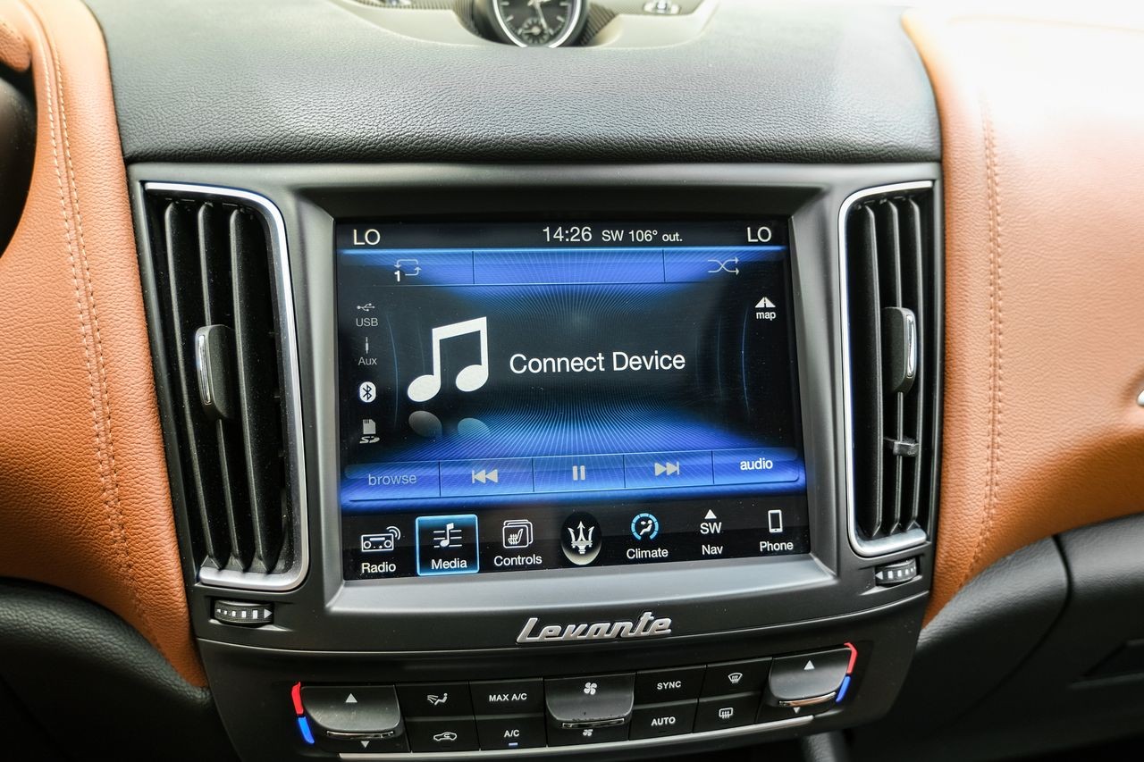 Maserati Levante Vehicle Main Gallery Image 30