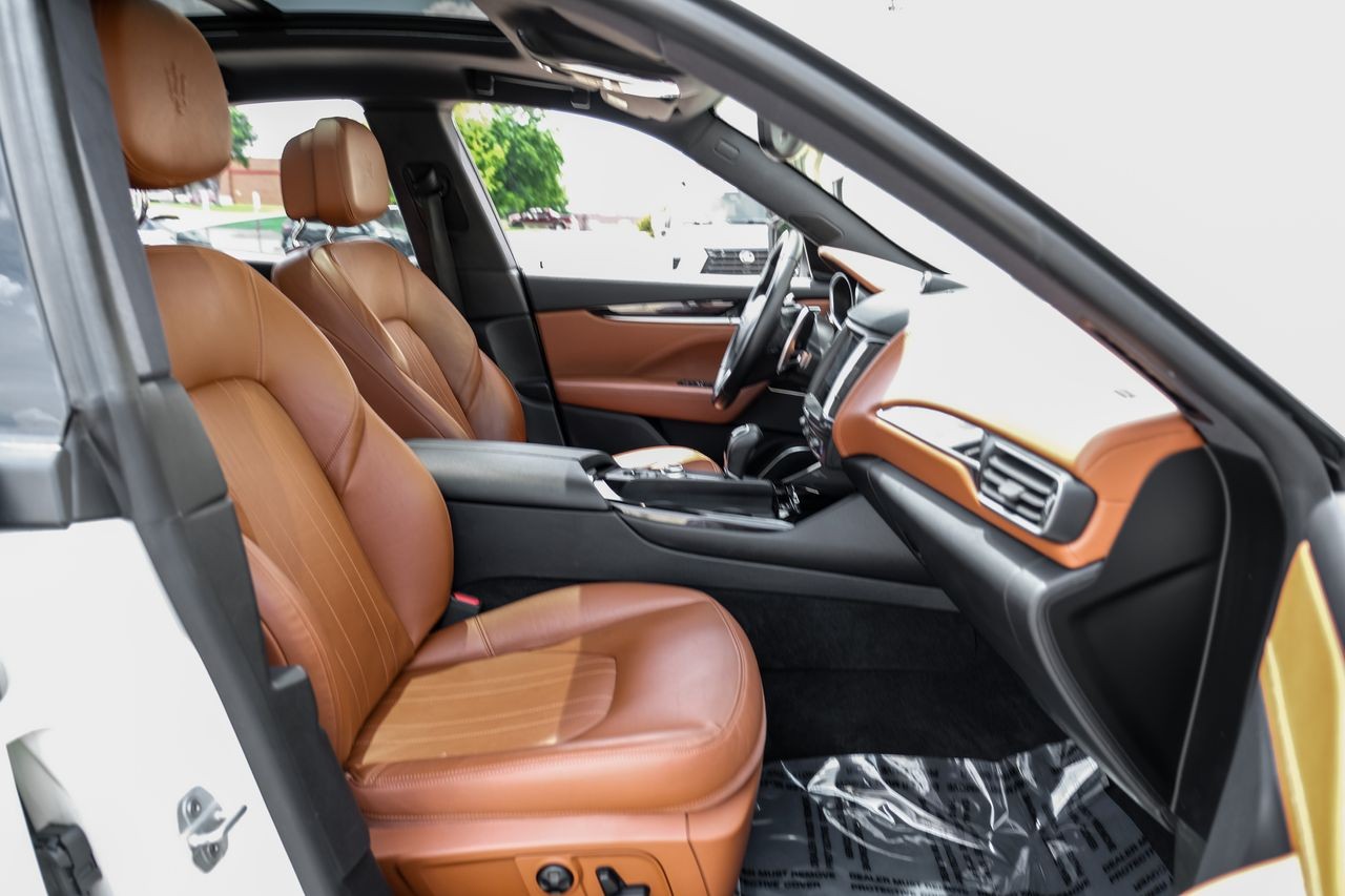 Maserati Levante Vehicle Main Gallery Image 31