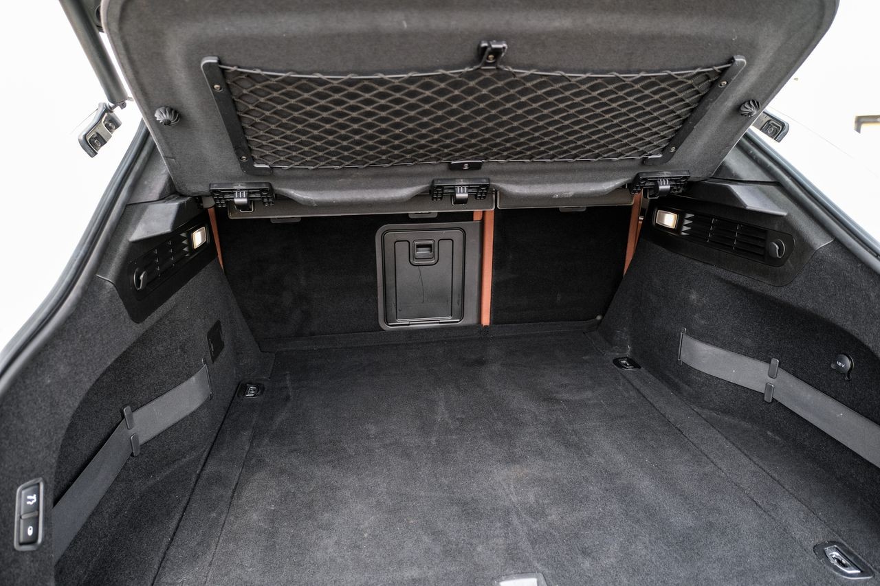 Maserati Levante Vehicle Main Gallery Image 45