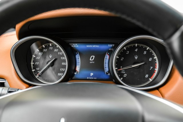 Maserati Levante Vehicle Main Gallery Image 17