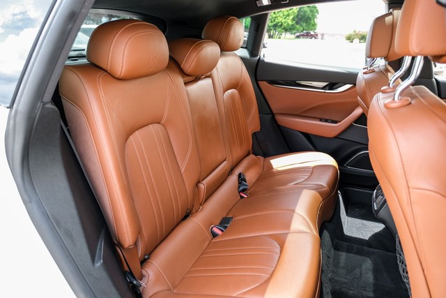 Maserati Levante Vehicle Main Gallery Image 33