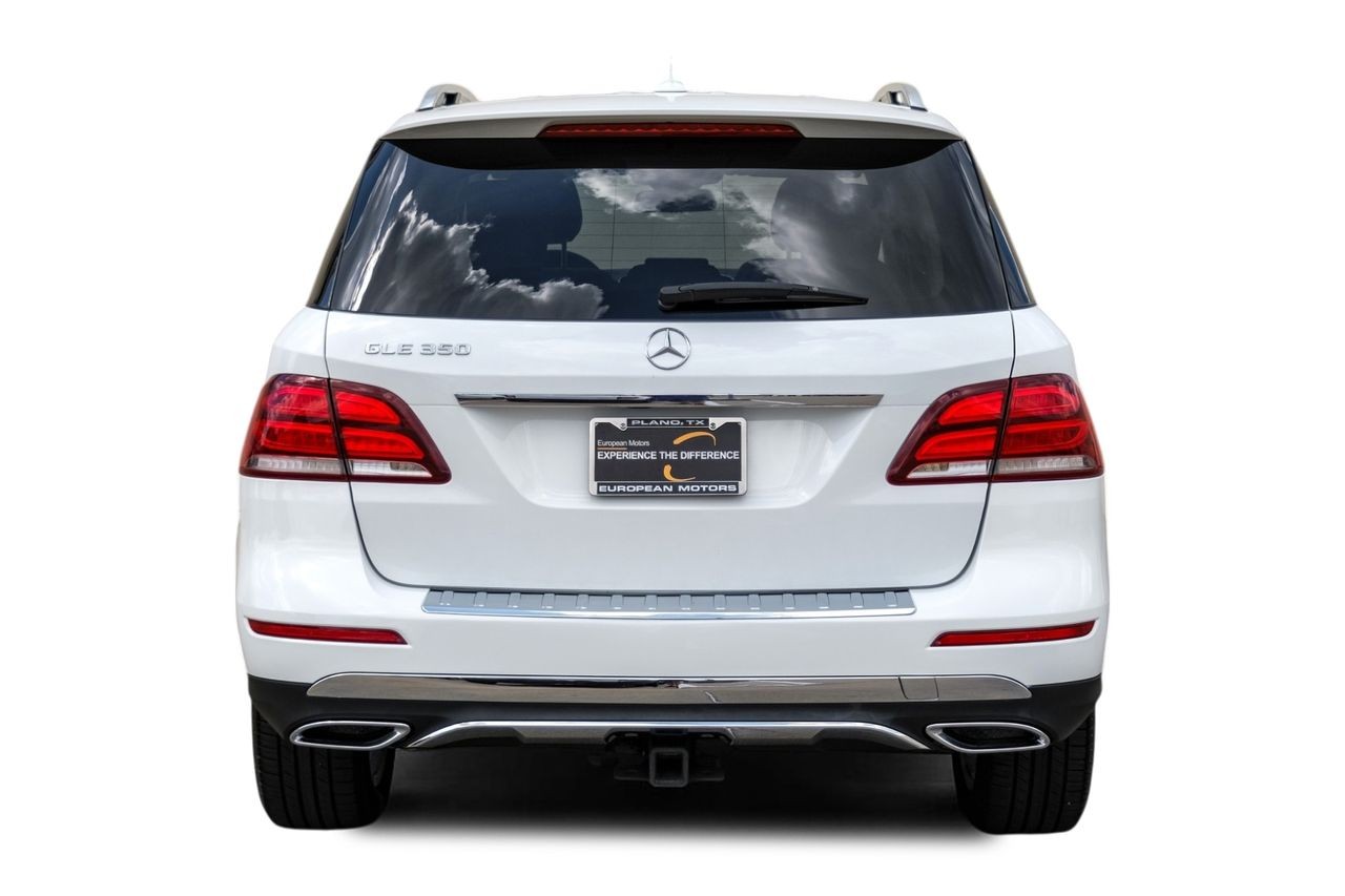 Mercedes-Benz GLE Vehicle Main Gallery Image 10