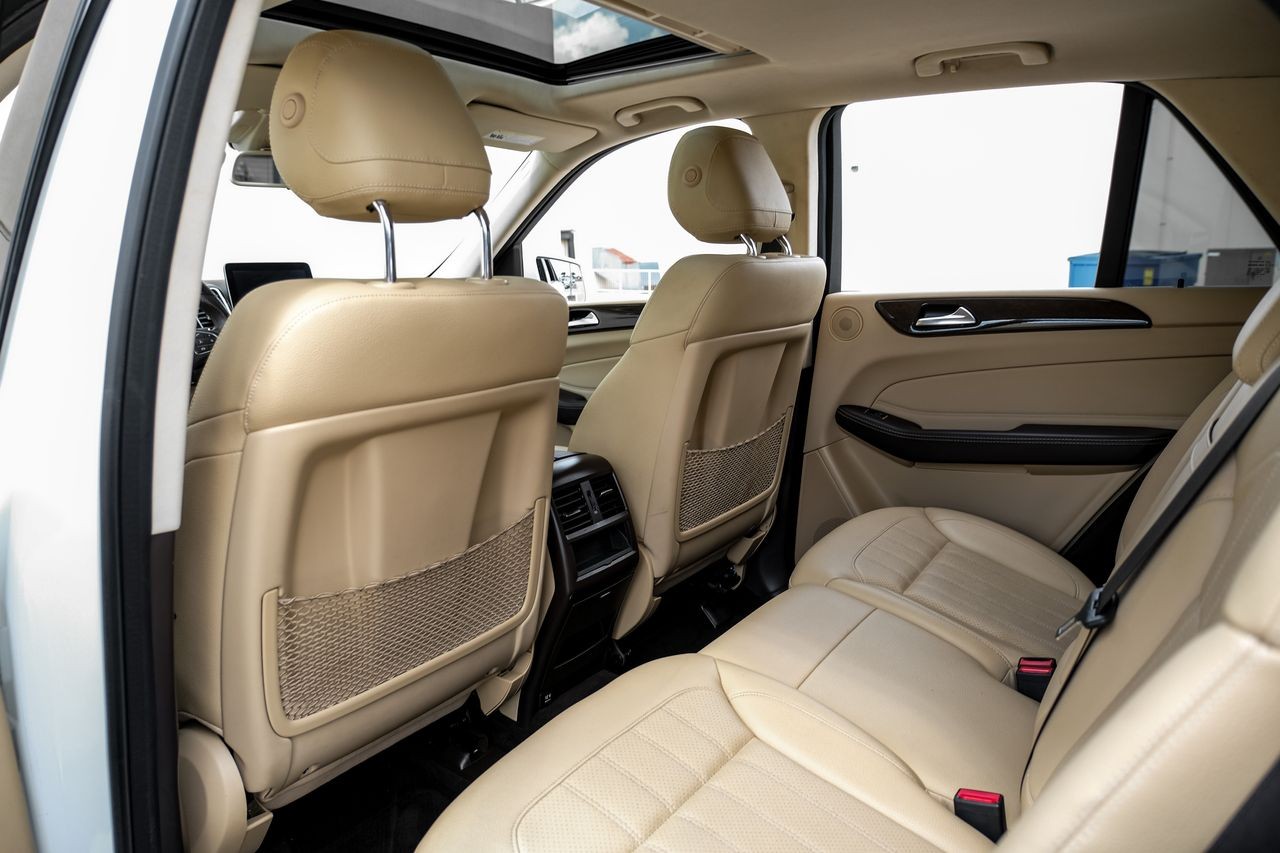 Mercedes-Benz GLE Vehicle Main Gallery Image 36