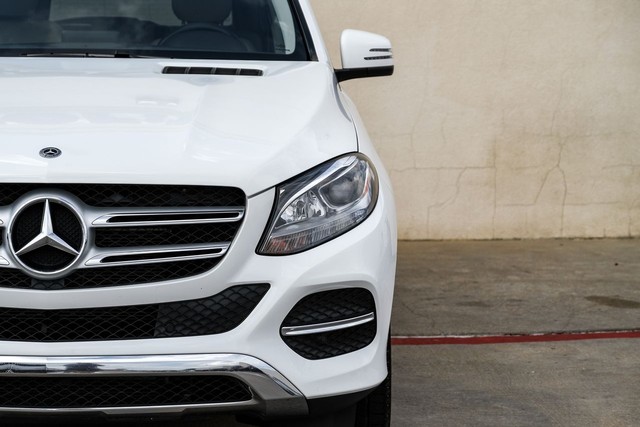 Mercedes-Benz GLE Vehicle Main Gallery Image 47