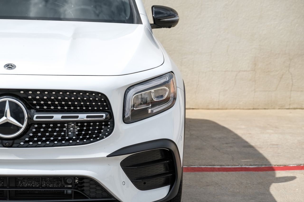Mercedes-Benz GLB Vehicle Main Gallery Image 46