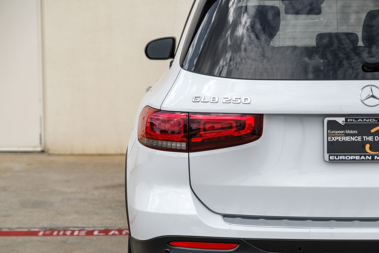 Mercedes-Benz GLB Vehicle Main Gallery Image 47