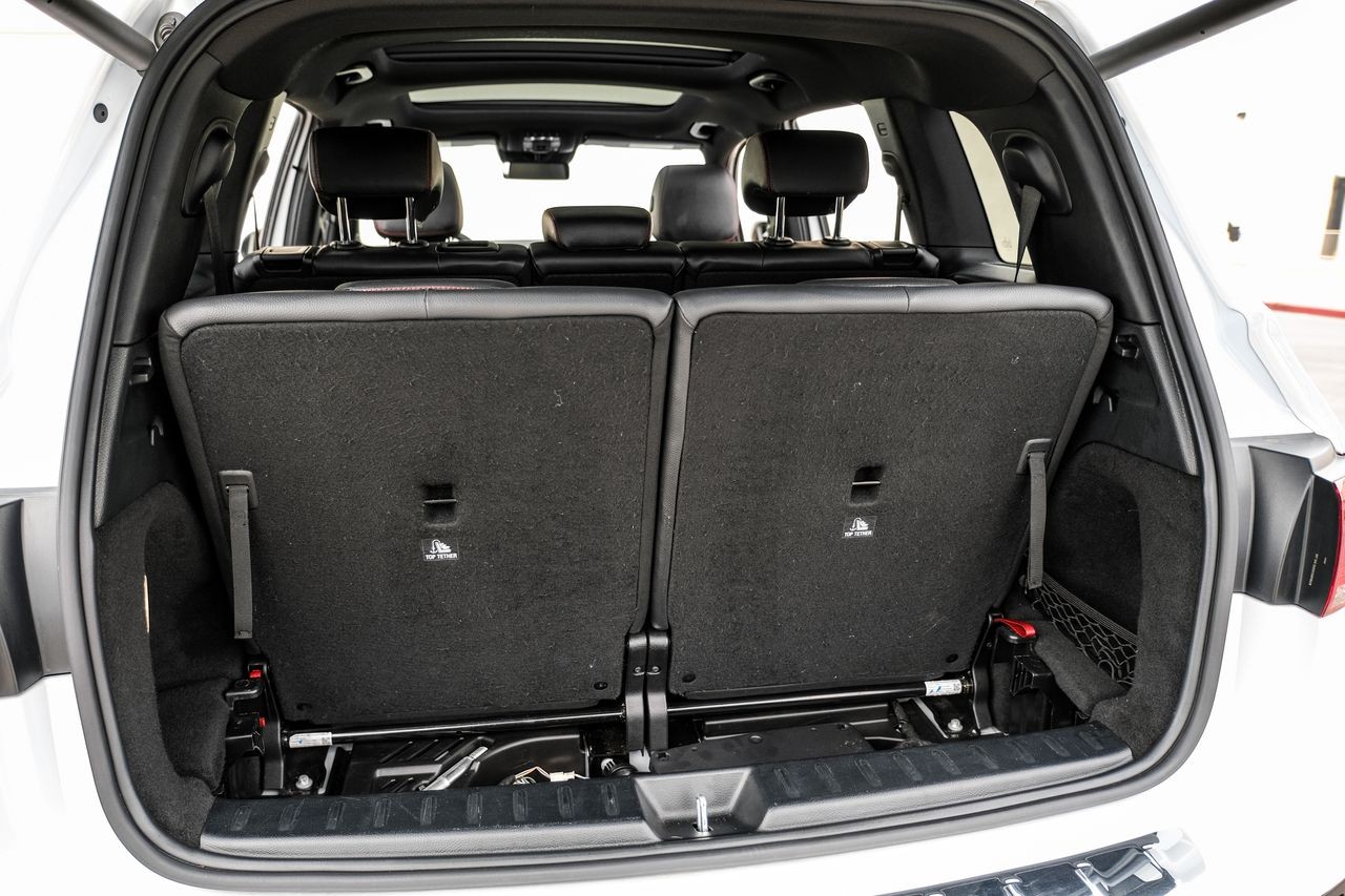 Mercedes-Benz GLB Vehicle Main Gallery Image 49
