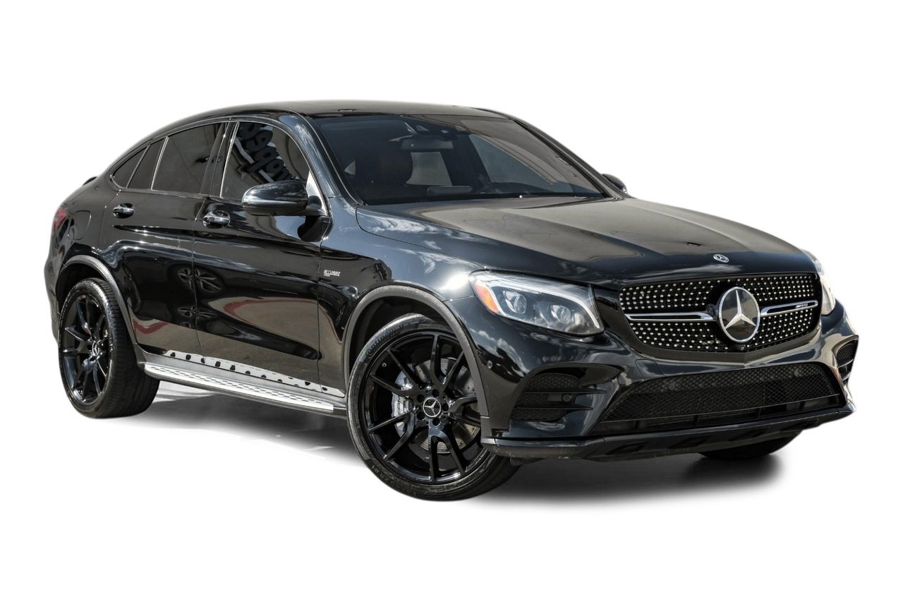 Mercedes-Benz GLC Vehicle Main Gallery Image 07
