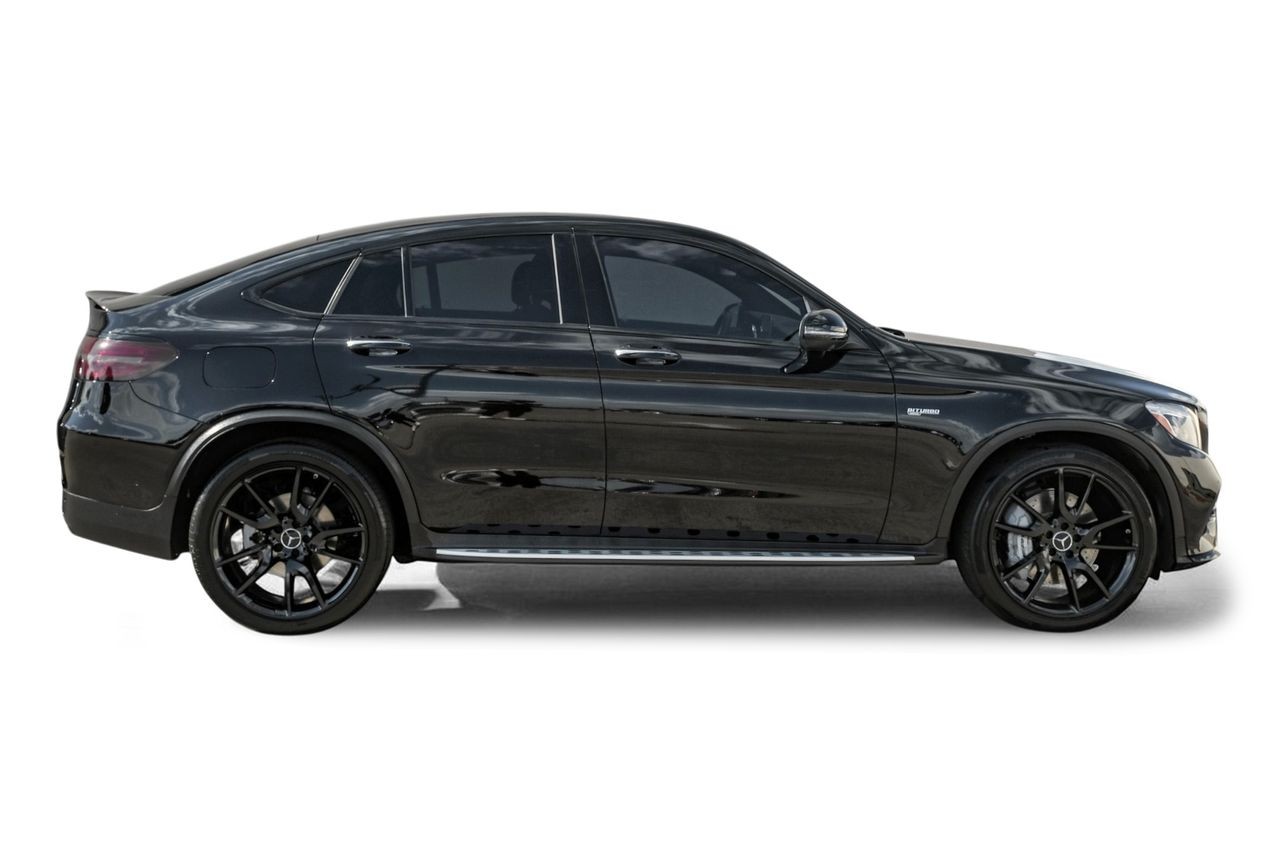 Mercedes-Benz GLC Vehicle Main Gallery Image 08