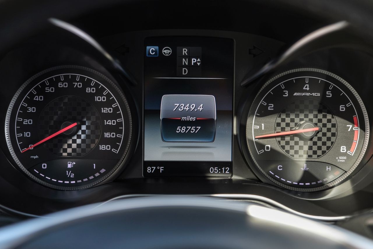 Mercedes-Benz GLC Vehicle Main Gallery Image 19