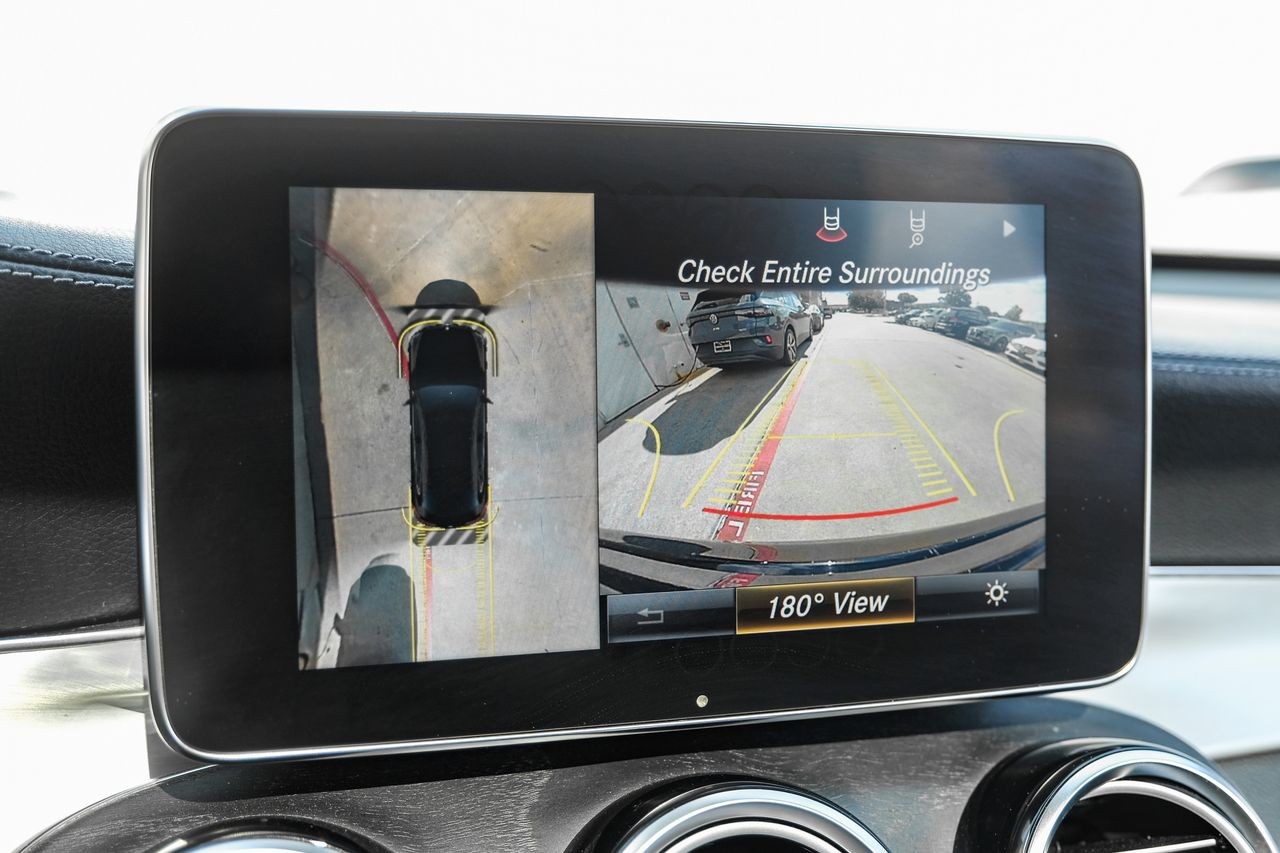 Mercedes-Benz GLC Vehicle Main Gallery Image 22