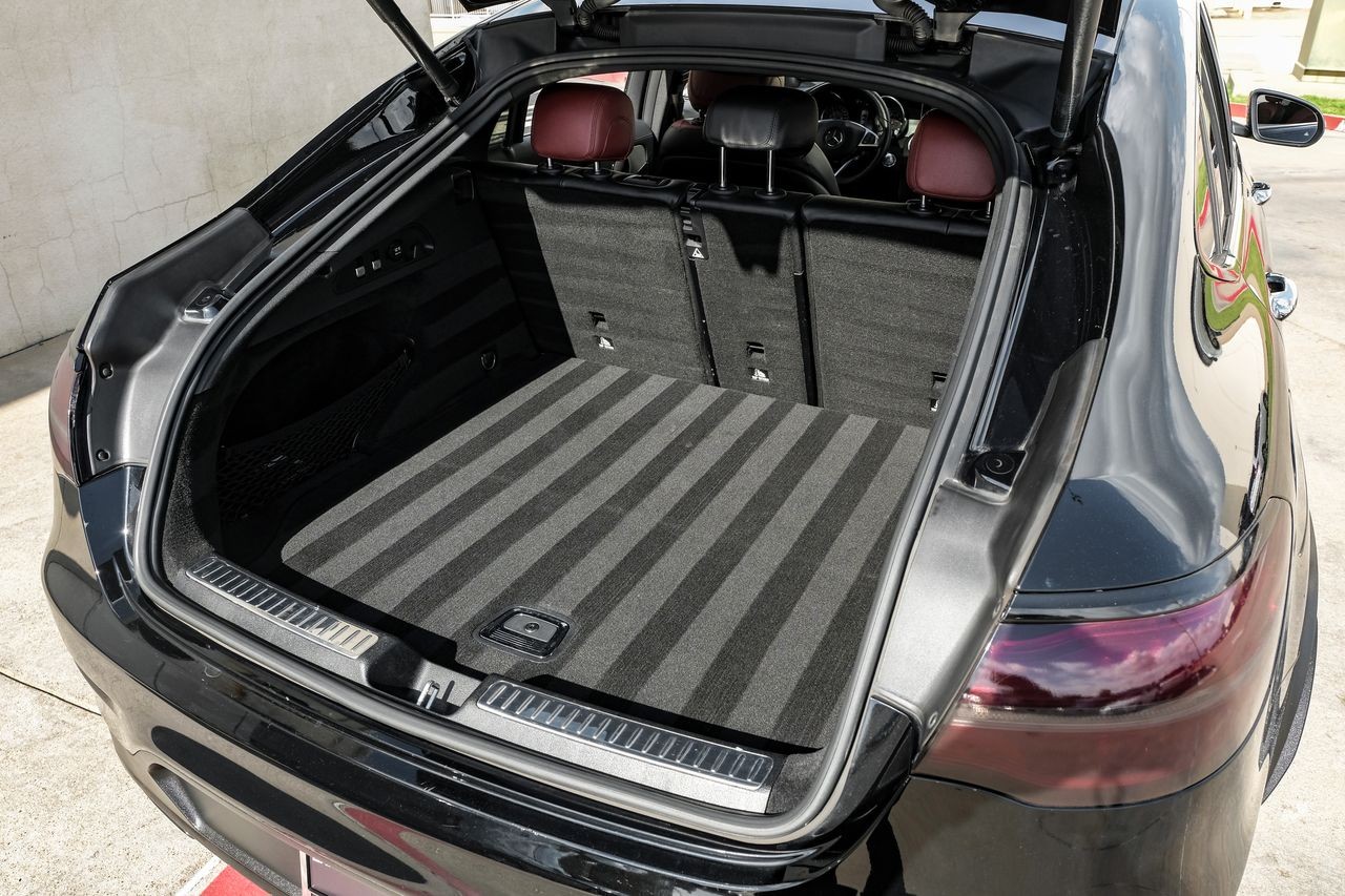 Mercedes-Benz GLC Vehicle Main Gallery Image 42