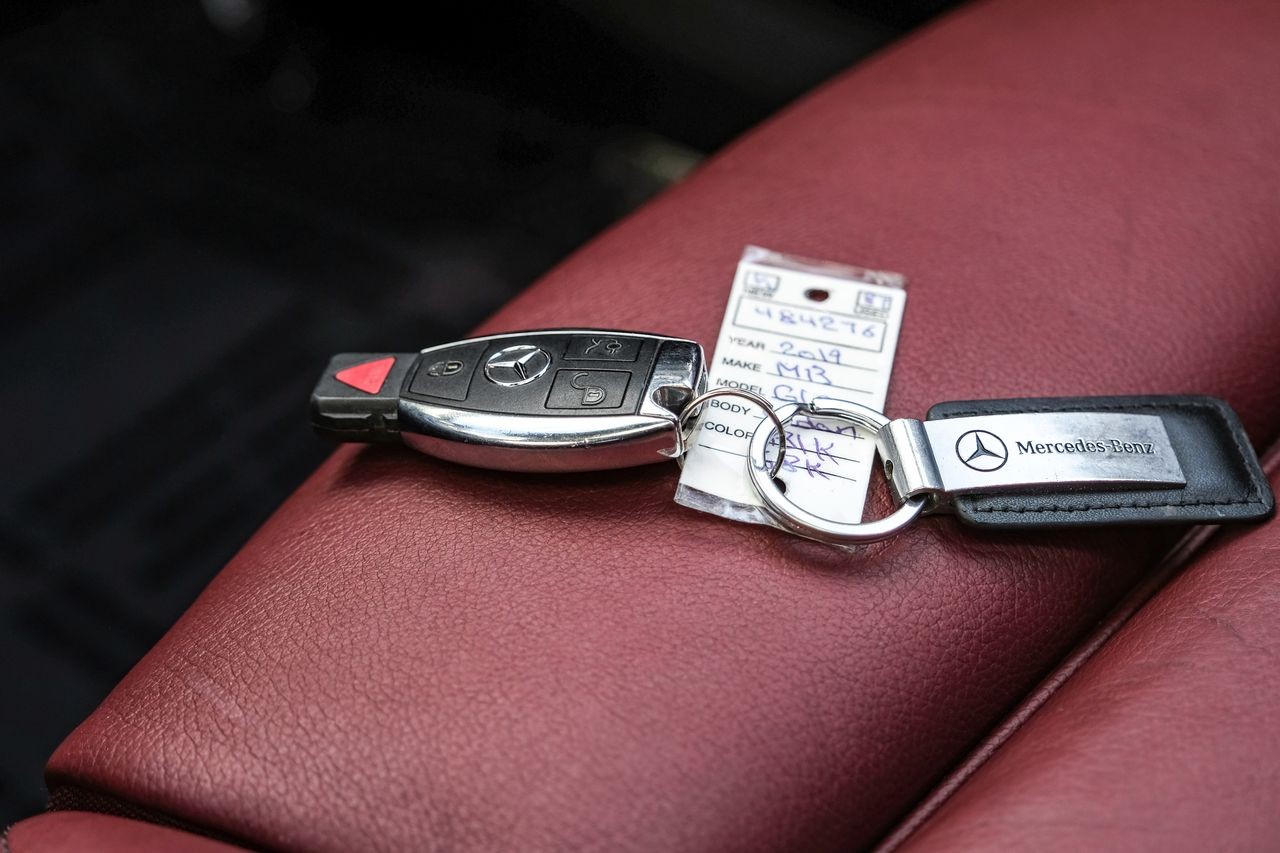 Mercedes-Benz GLC Vehicle Main Gallery Image 48