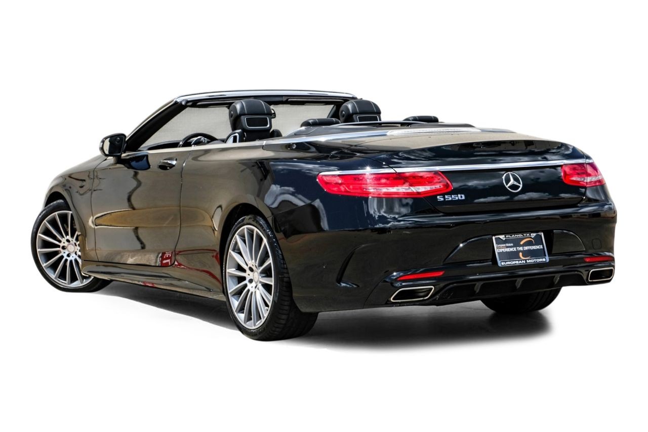 Mercedes-Benz S-Class Vehicle Main Gallery Image 12
