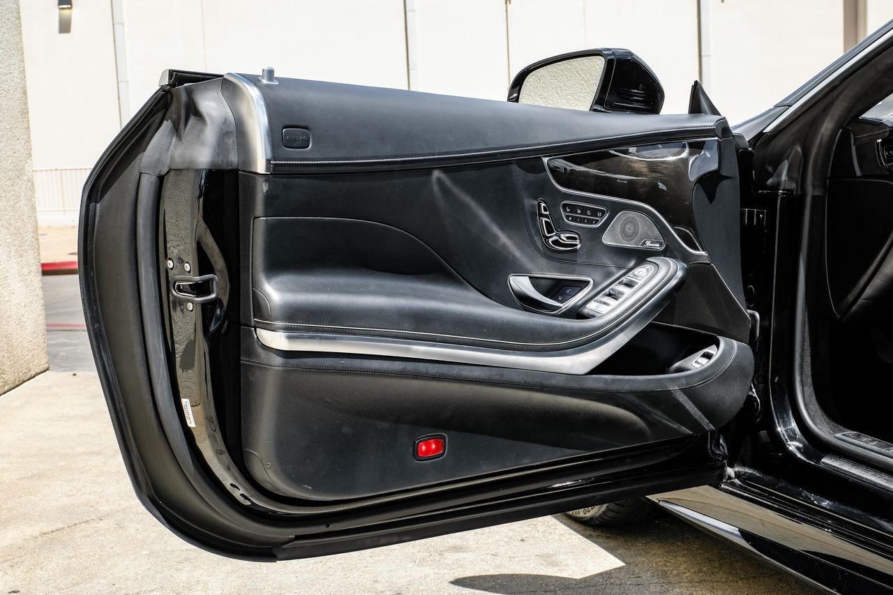 Mercedes-Benz S-Class Vehicle Main Gallery Image 39