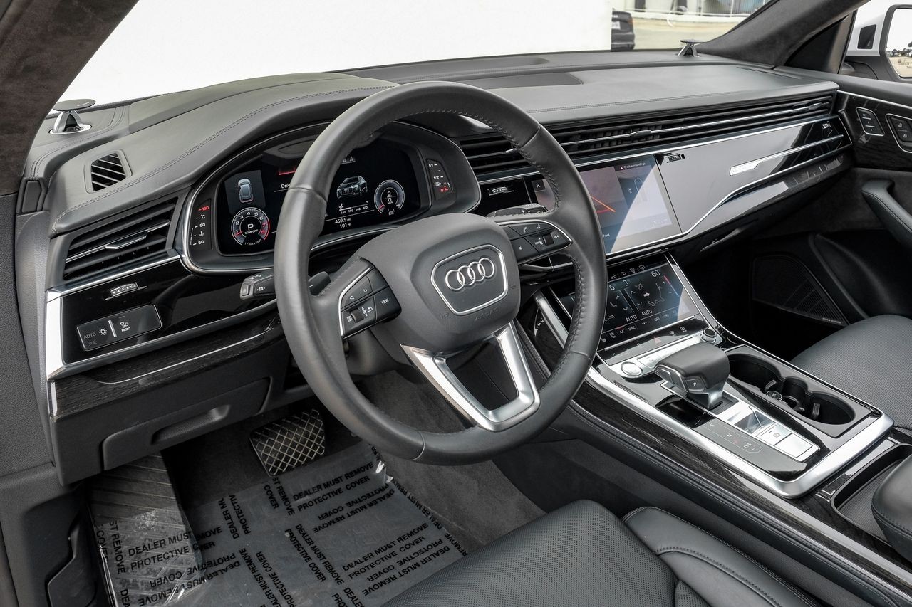 Audi Q8 Vehicle Main Gallery Image 03