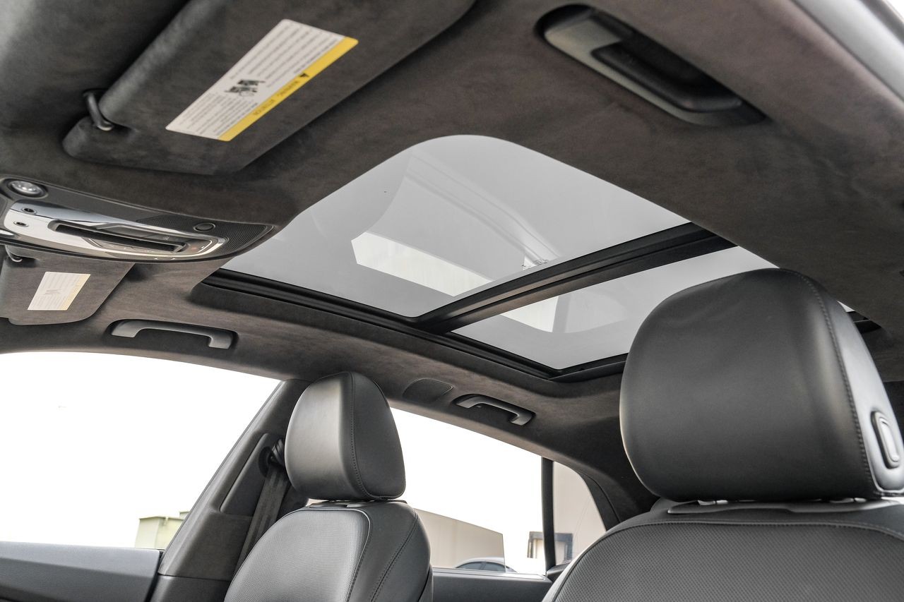 Audi Q8 Vehicle Main Gallery Image 05
