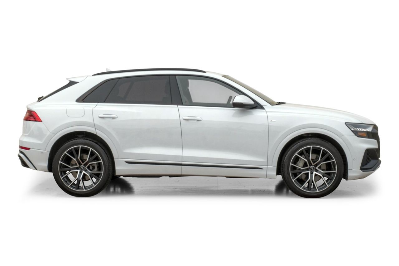 Audi Q8 Vehicle Main Gallery Image 08