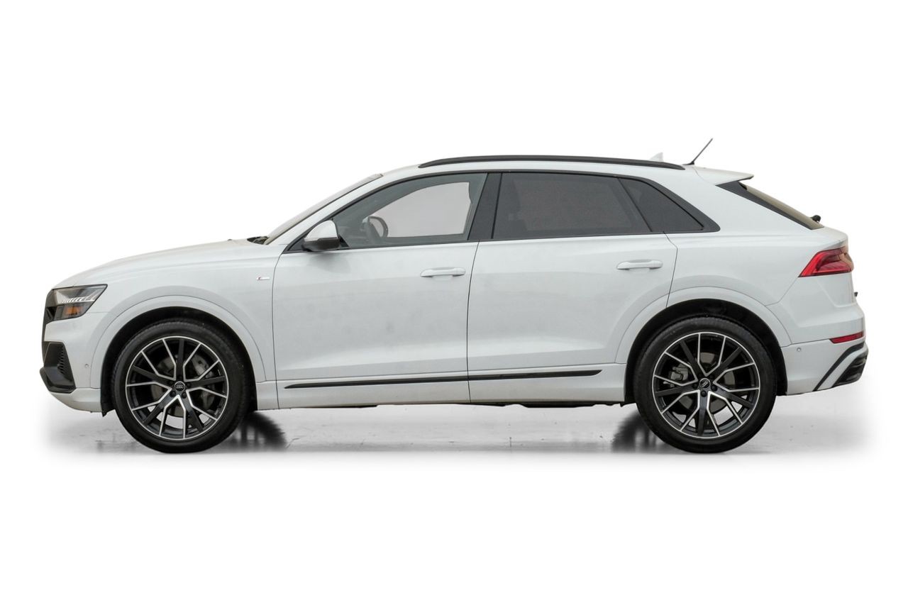 Audi Q8 Vehicle Main Gallery Image 12