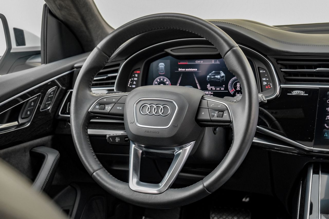 Audi Q8 Vehicle Main Gallery Image 17