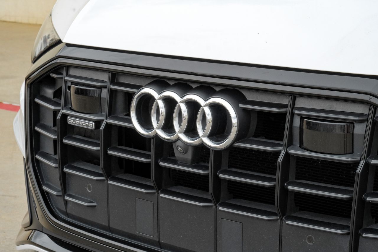 Audi Q8 Vehicle Main Gallery Image 53