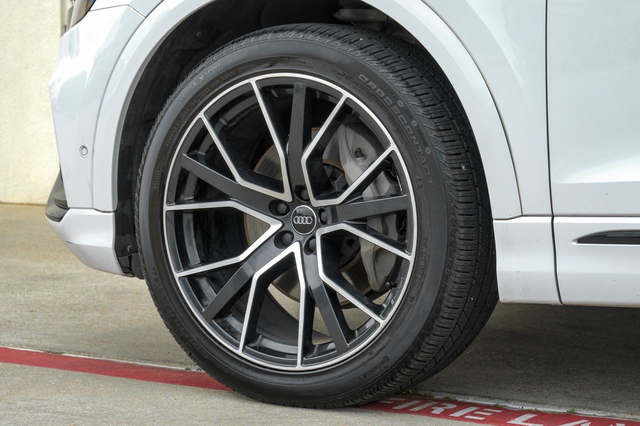Audi Q8 Vehicle Main Gallery Image 60