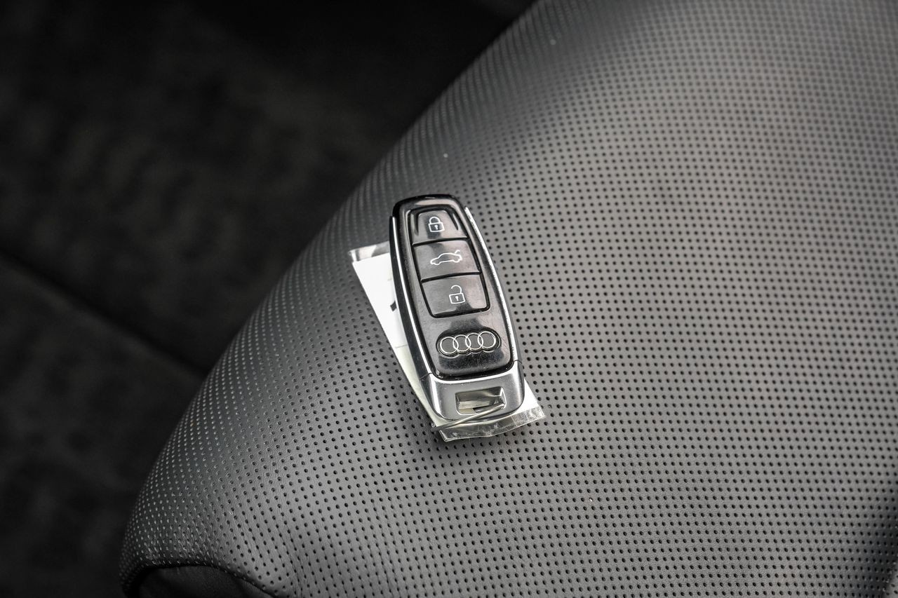 Audi Q8 Vehicle Main Gallery Image 62