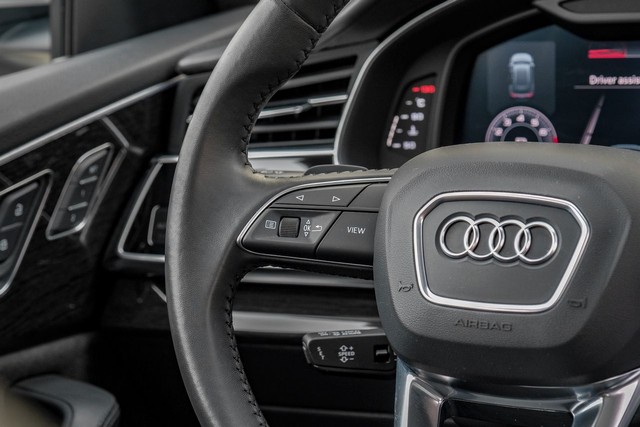 Audi Q8 Vehicle Main Gallery Image 18