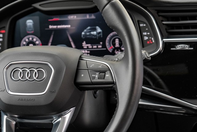 Audi Q8 Vehicle Main Gallery Image 19