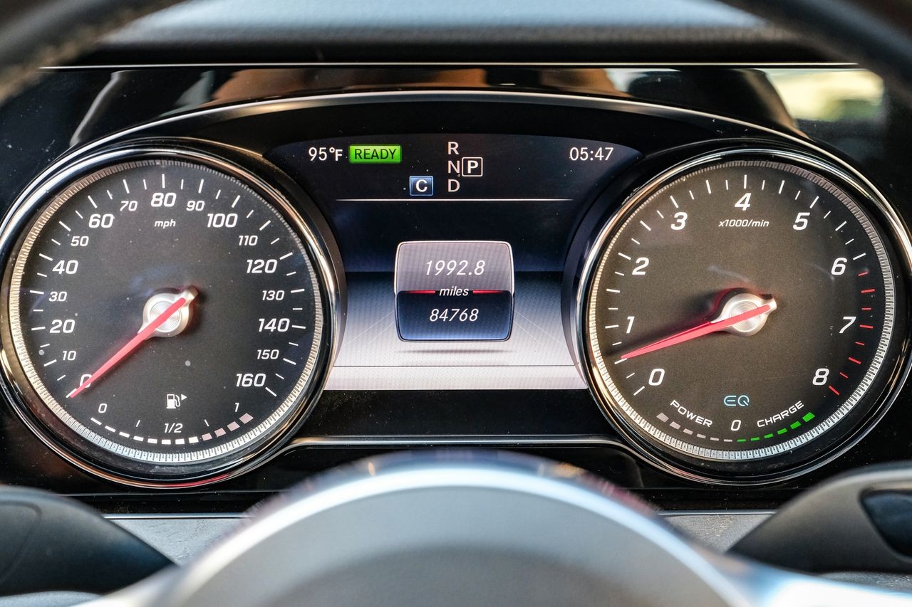 Mercedes-Benz CLS 450 Vehicle Main Gallery Image 20