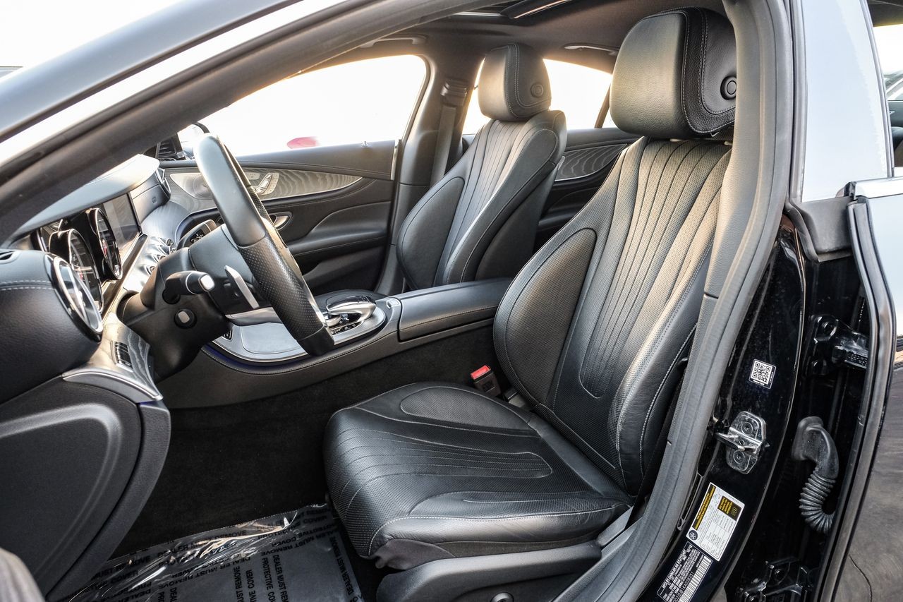Mercedes-Benz CLS 450 Vehicle Main Gallery Image 31