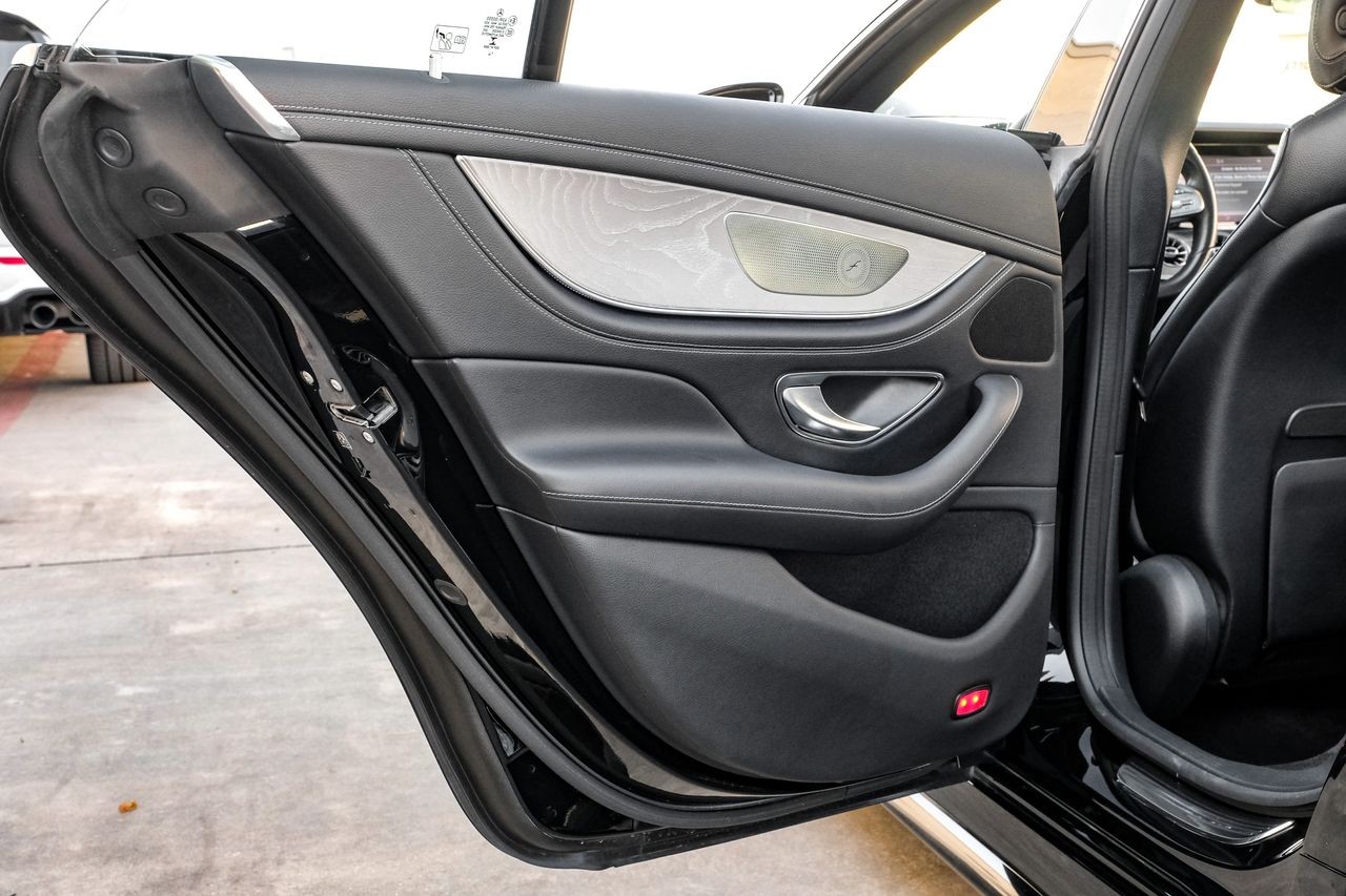 Mercedes-Benz CLS 450 Vehicle Main Gallery Image 43