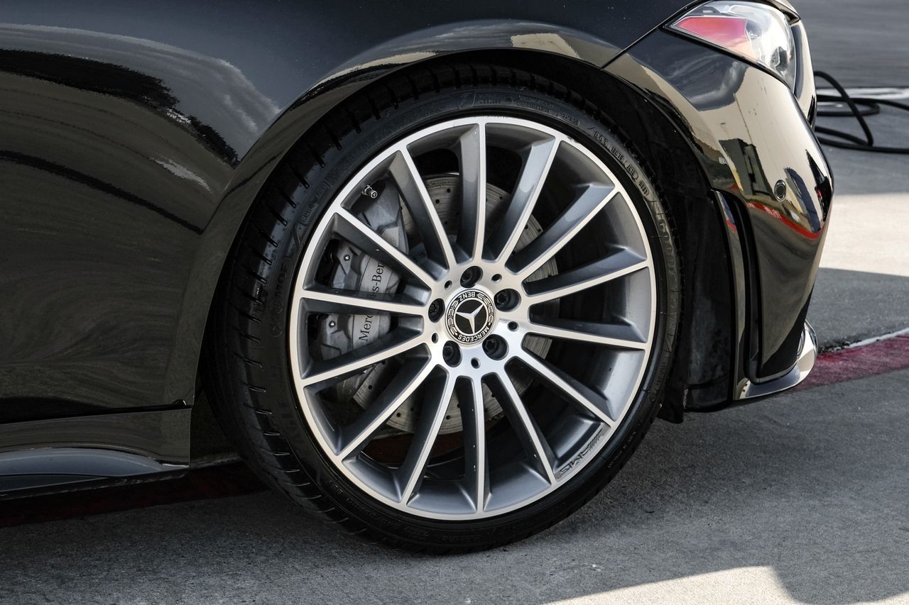 Mercedes-Benz CLS 450 Vehicle Main Gallery Image 49