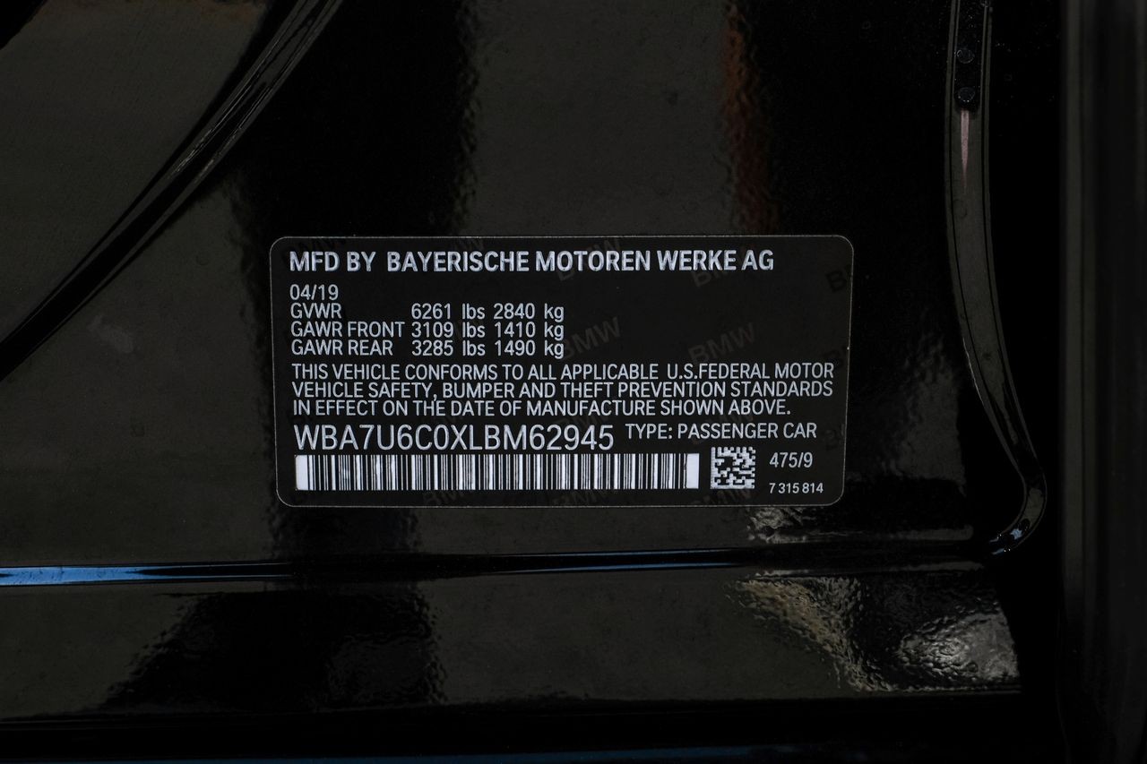 BMW M760i xDrive Vehicle Main Gallery Image 53