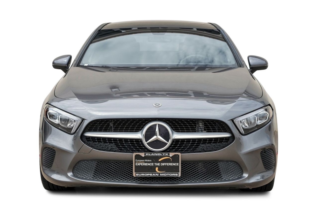 Mercedes-Benz A-Class Vehicle Main Gallery Image 06