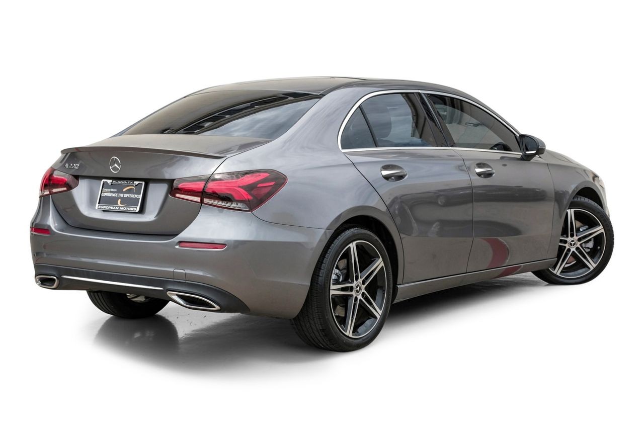 Mercedes-Benz A-Class Vehicle Main Gallery Image 09