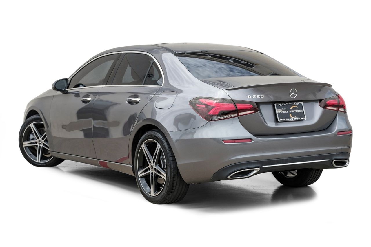 Mercedes-Benz A-Class Vehicle Main Gallery Image 11