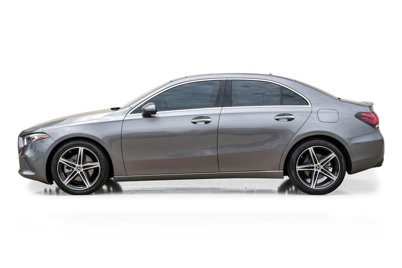 Mercedes-Benz A-Class Vehicle Main Gallery Image 12