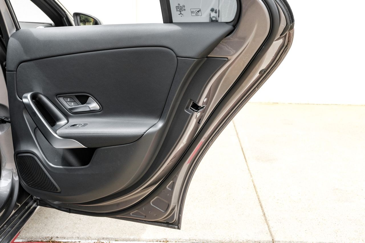 Mercedes-Benz A-Class Vehicle Main Gallery Image 41