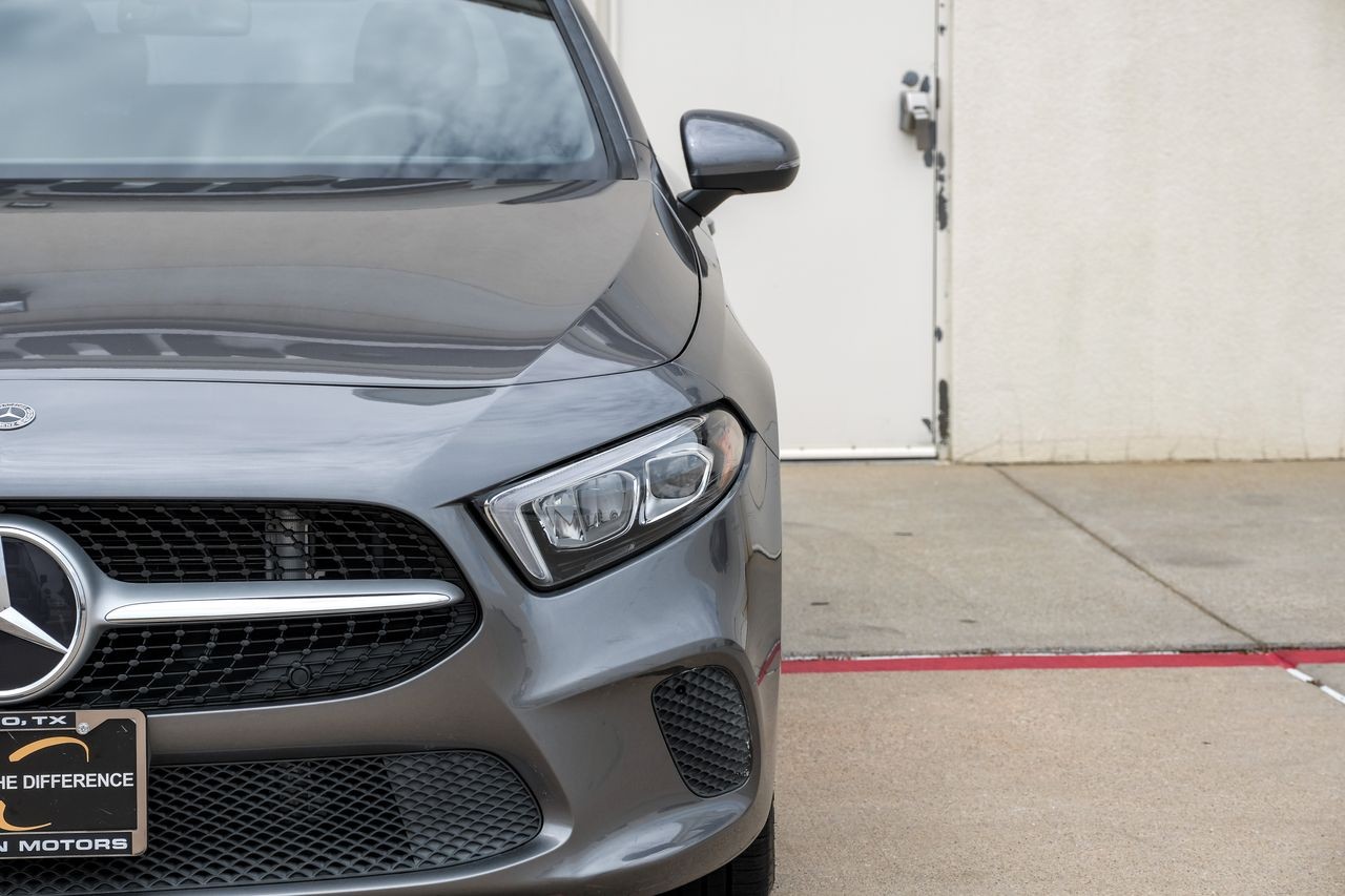 Mercedes-Benz A-Class Vehicle Main Gallery Image 42