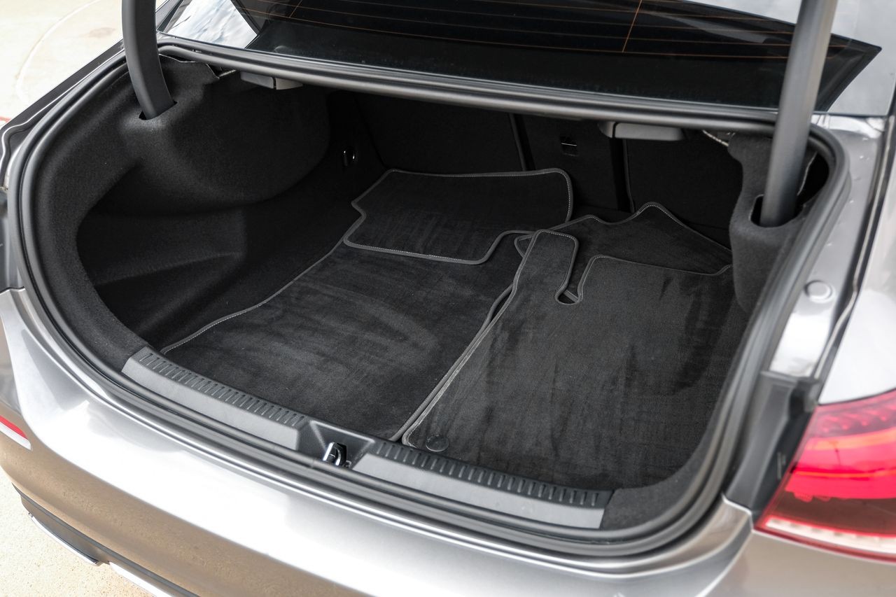 Mercedes-Benz A-Class Vehicle Main Gallery Image 44