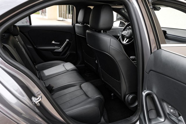 Mercedes-Benz A-Class Vehicle Main Gallery Image 32