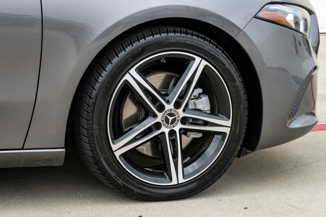 Mercedes-Benz A-Class Vehicle Main Gallery Image 47