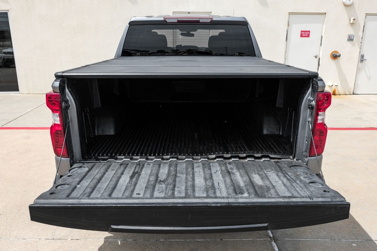 Chevrolet Silverado 1500 Vehicle Main Gallery Image 45