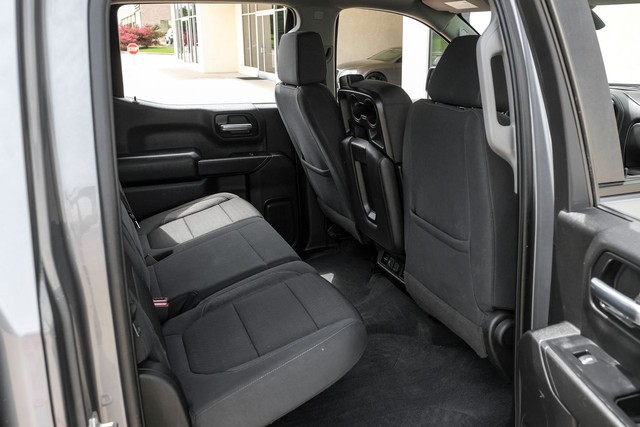 Chevrolet Silverado 1500 Vehicle Main Gallery Image 33