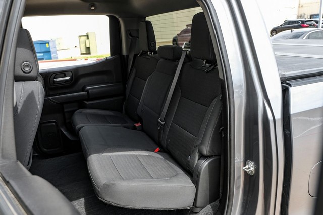 Chevrolet Silverado 1500 Vehicle Main Gallery Image 35