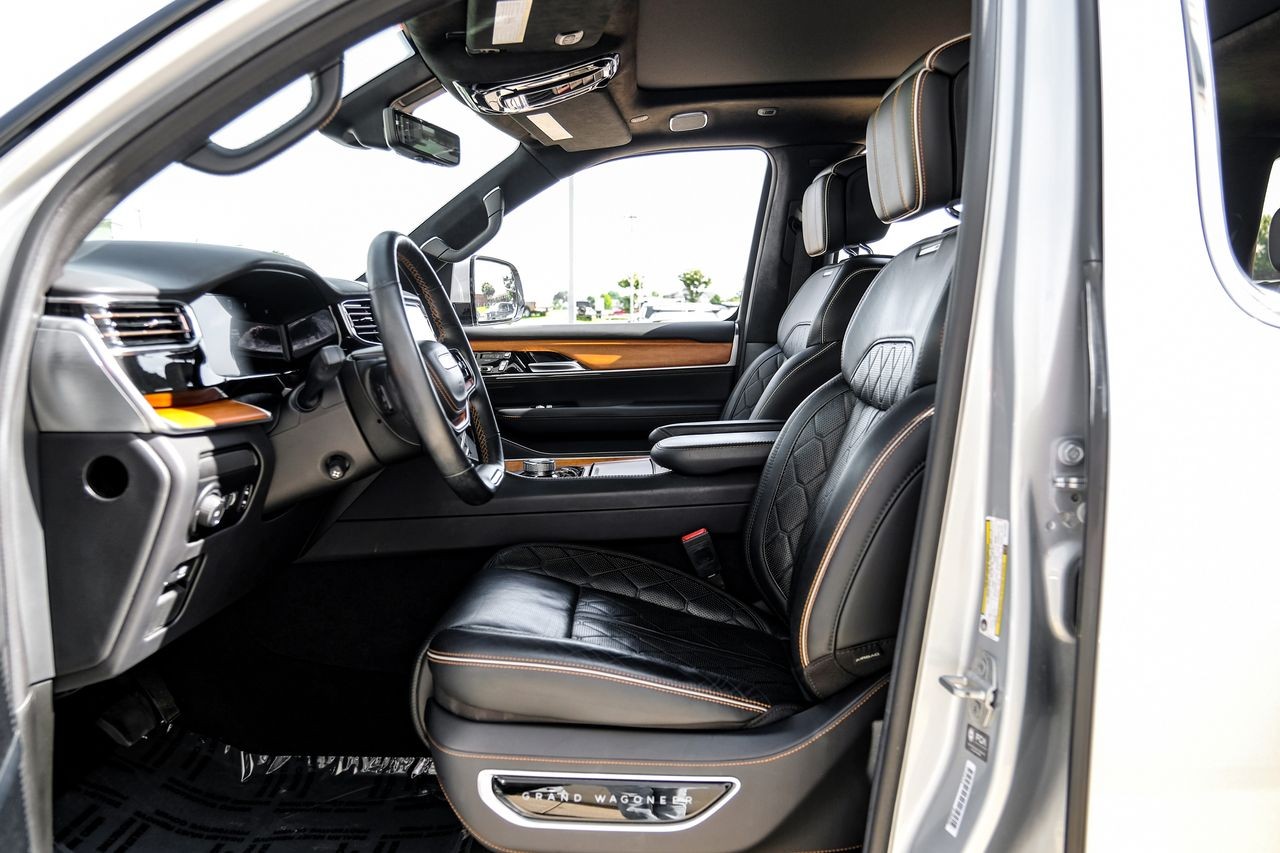Jeep Grand Wagoneer Vehicle Main Gallery Image 04