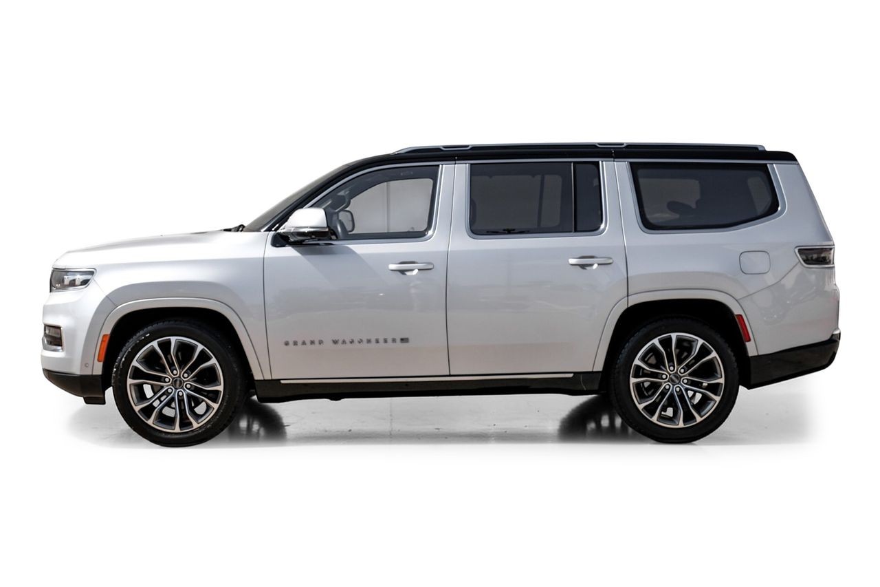 Jeep Grand Wagoneer Vehicle Main Gallery Image 12