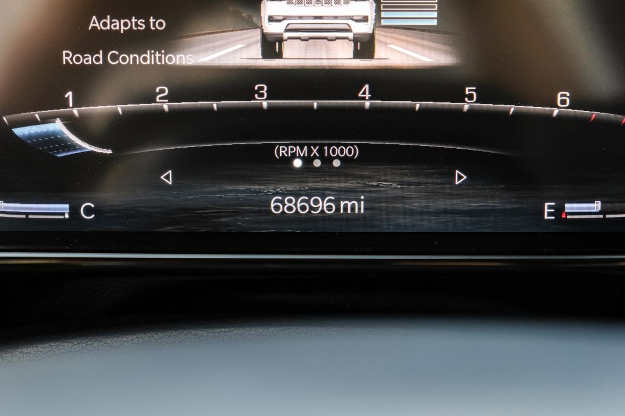 Jeep Grand Wagoneer Vehicle Main Gallery Image 21